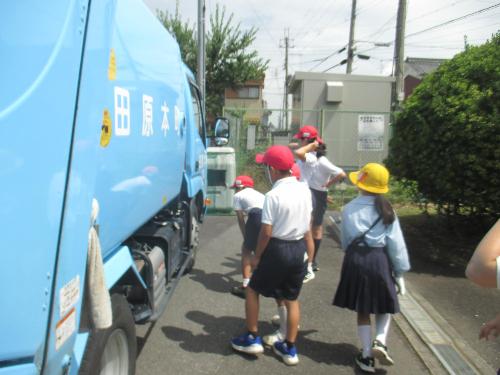 パッカー車の見学