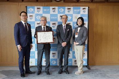 2月2日	（月曜日）	奈良中央信用金庫表敬訪問（麗しい奈良県づくり厚労賞受賞）