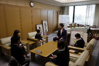 2月26日	（木曜日）	東小学校役場見学