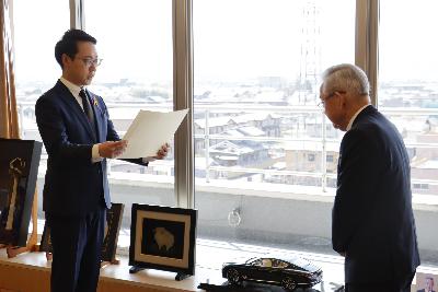 4月3日	（金曜日）	南部環境開発株式会社へ紺綬褒章及び感謝状贈呈
