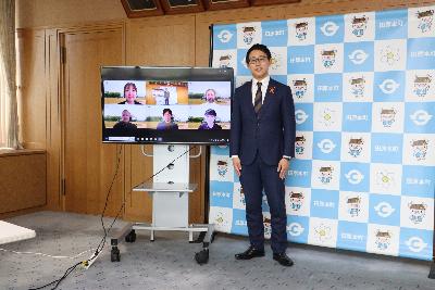 11月26日	（水曜日）	複業人材オンライン就任式