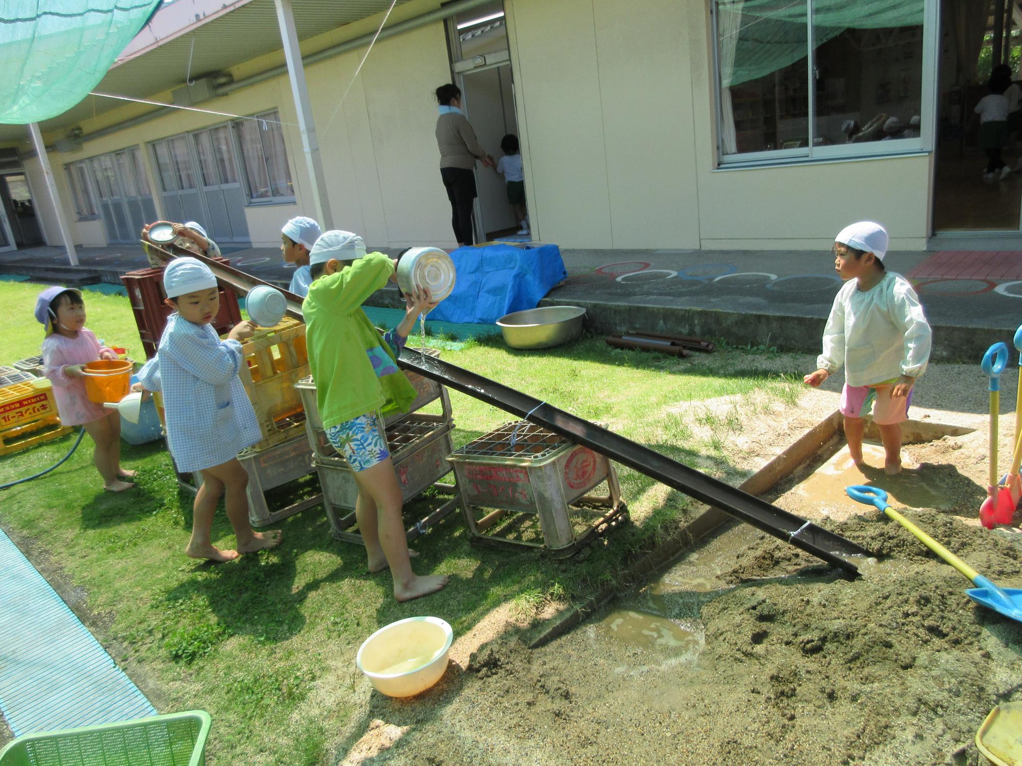 水路づくり(5歳児)