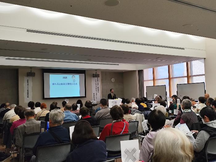 CKD講演会の様子(マルバツクイズの様子)